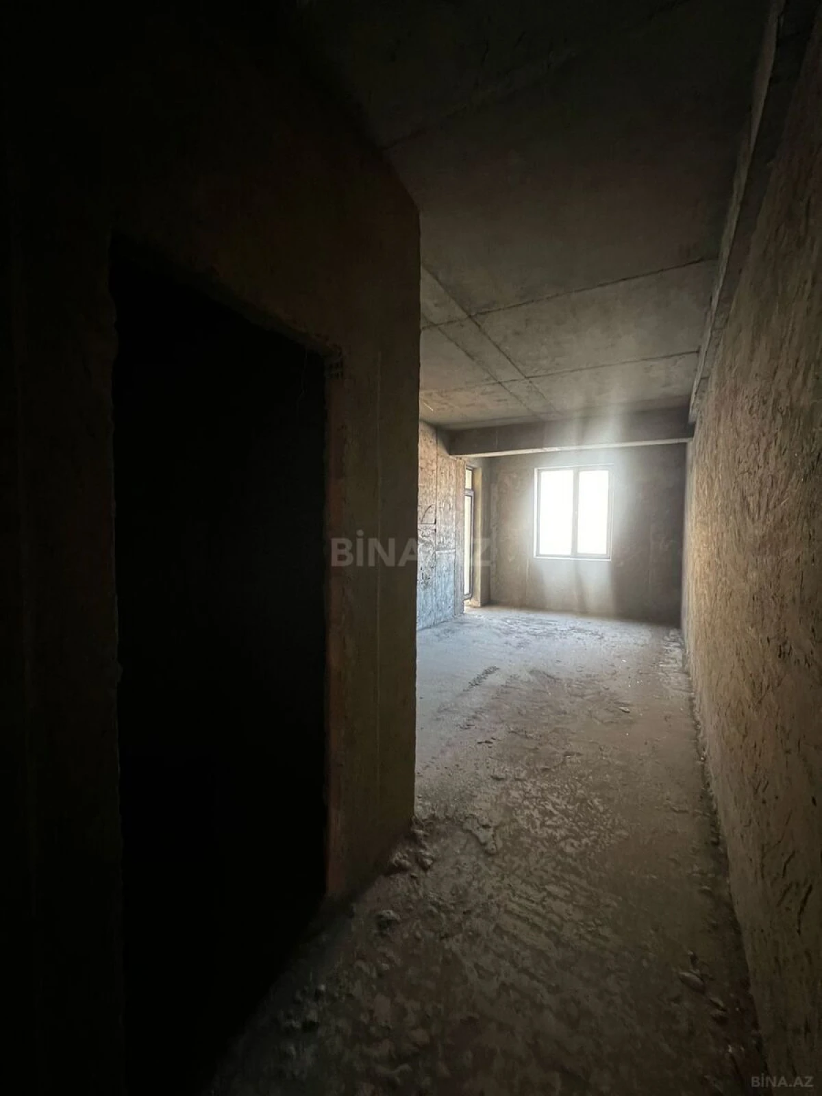 Satılır 3 otaqlı mənzil 117 m²