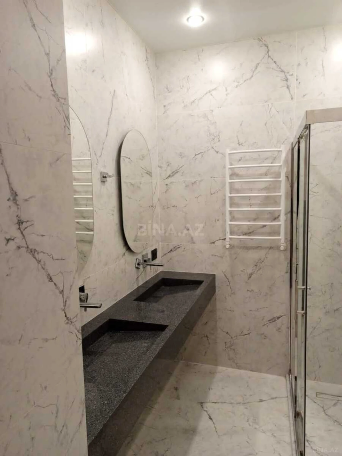 Kirayə verilir 3 otaqlı mənzil 120 m²