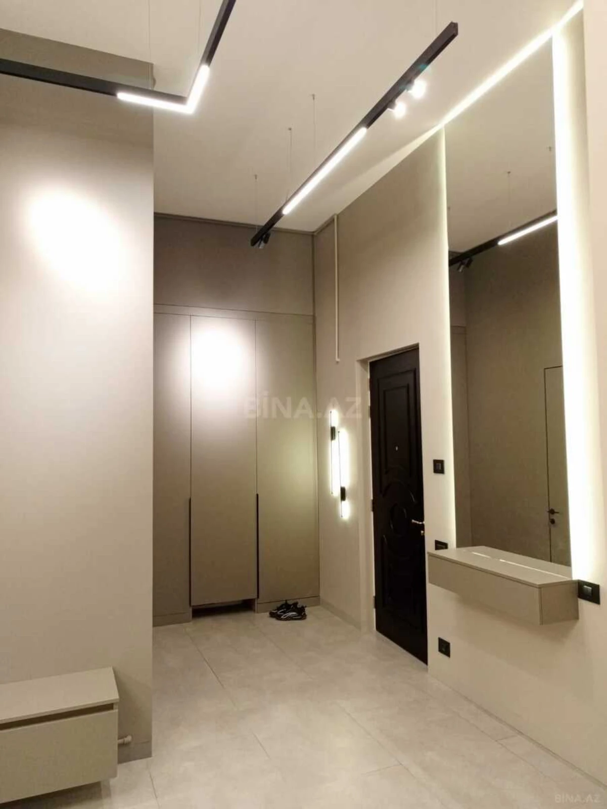 Kirayə verilir 3 otaqlı mənzil 120 m²