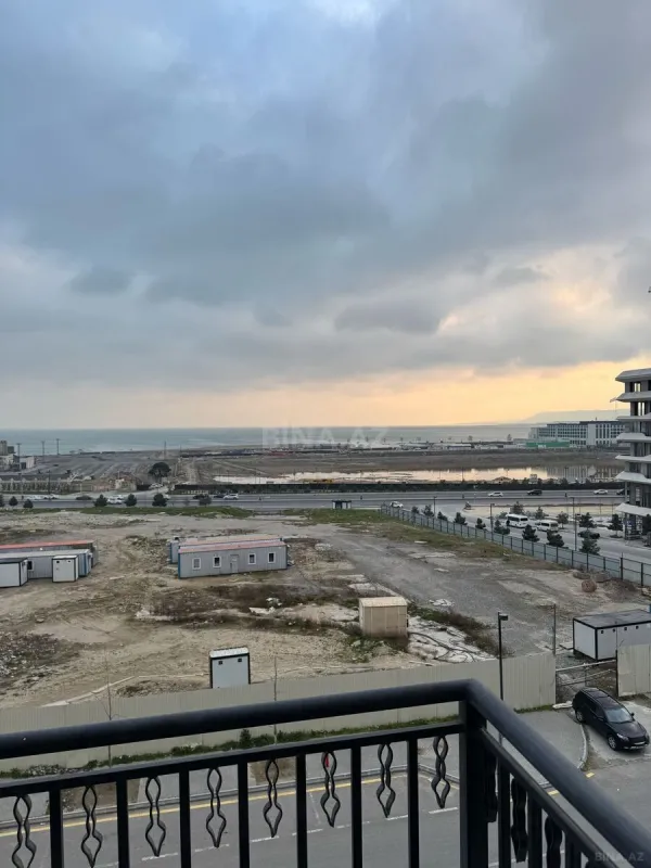 Kirayə verilir 3 otaqlı mənzil 120 m²