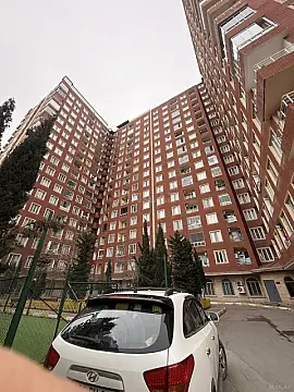 Satılır 3 otaqlı mənzil 135 m² — Bakı, Memar Əcəmi yanı 3 otaq 135.00 m²