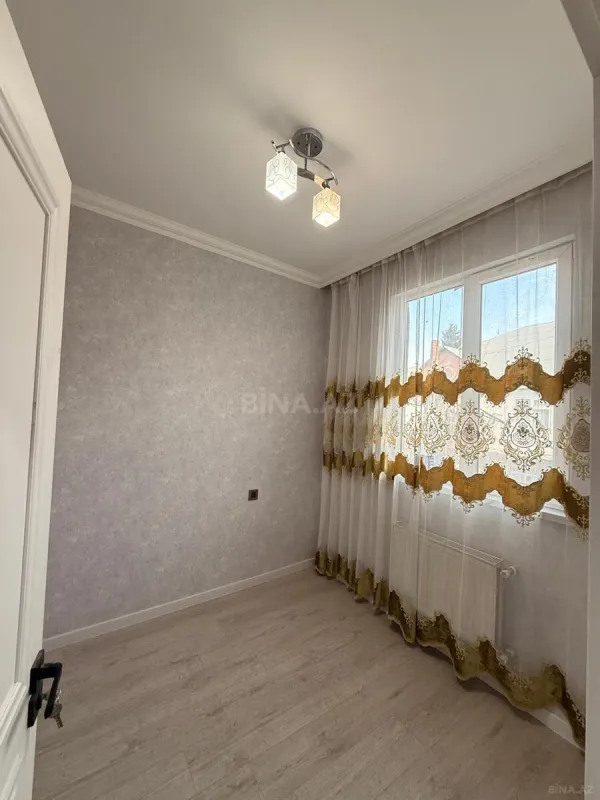 Satılır 3 otaqlı mənzil 43 m²