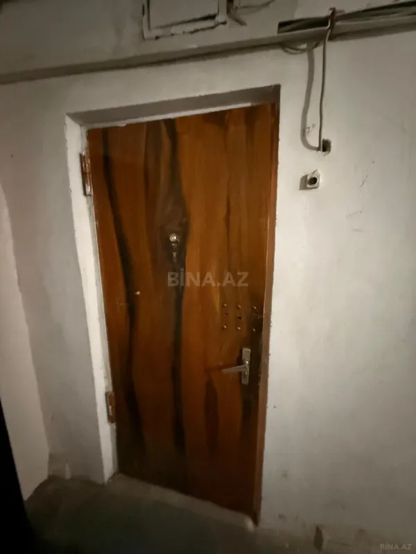 Satılır 3 otaqlı mənzil 43 m²