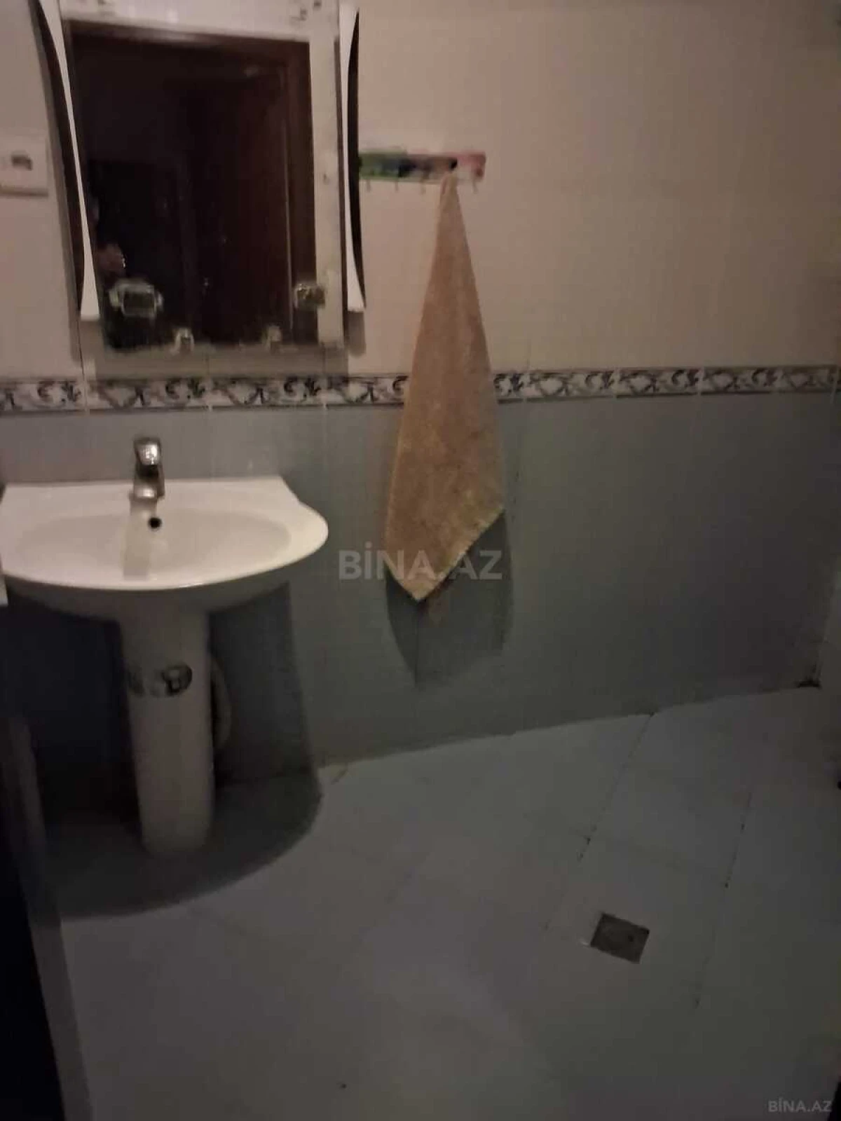 Kirayə verilir 2 otaqlı mənzil 80 m²