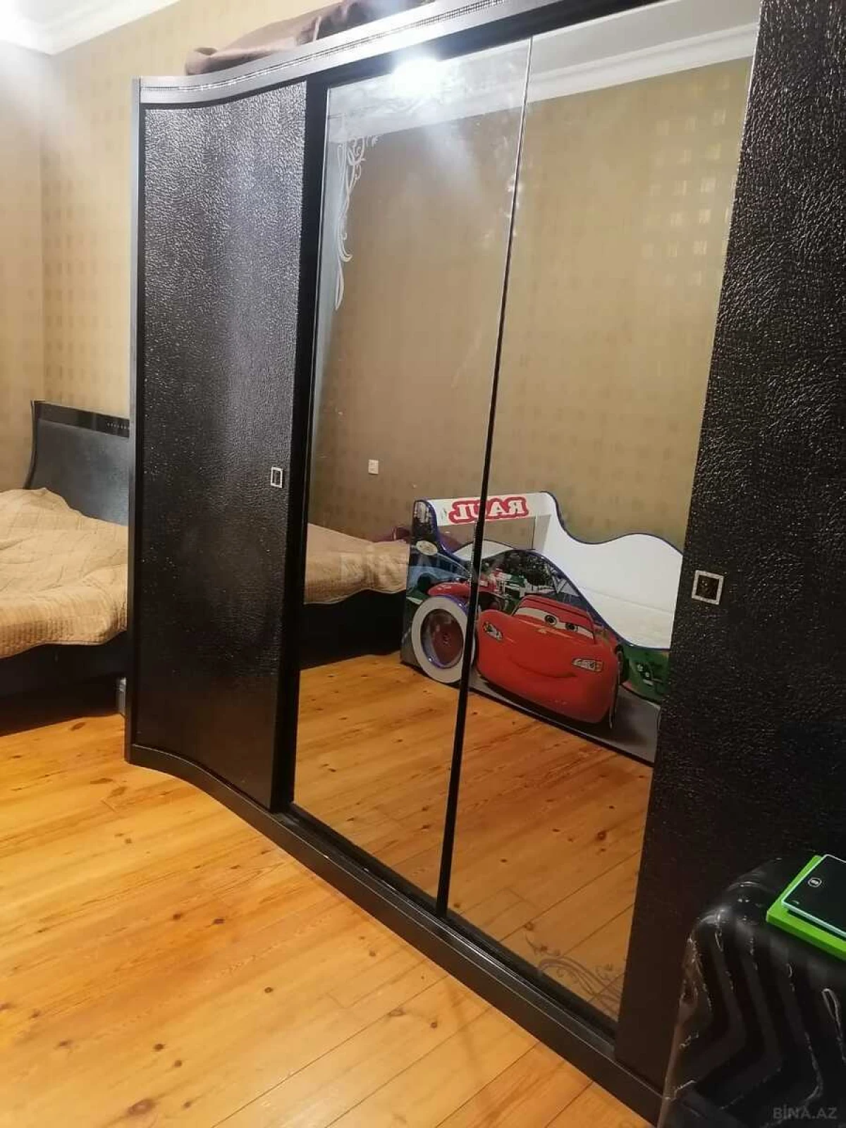 Kirayə verilir 2 otaqlı mənzil 80 m²