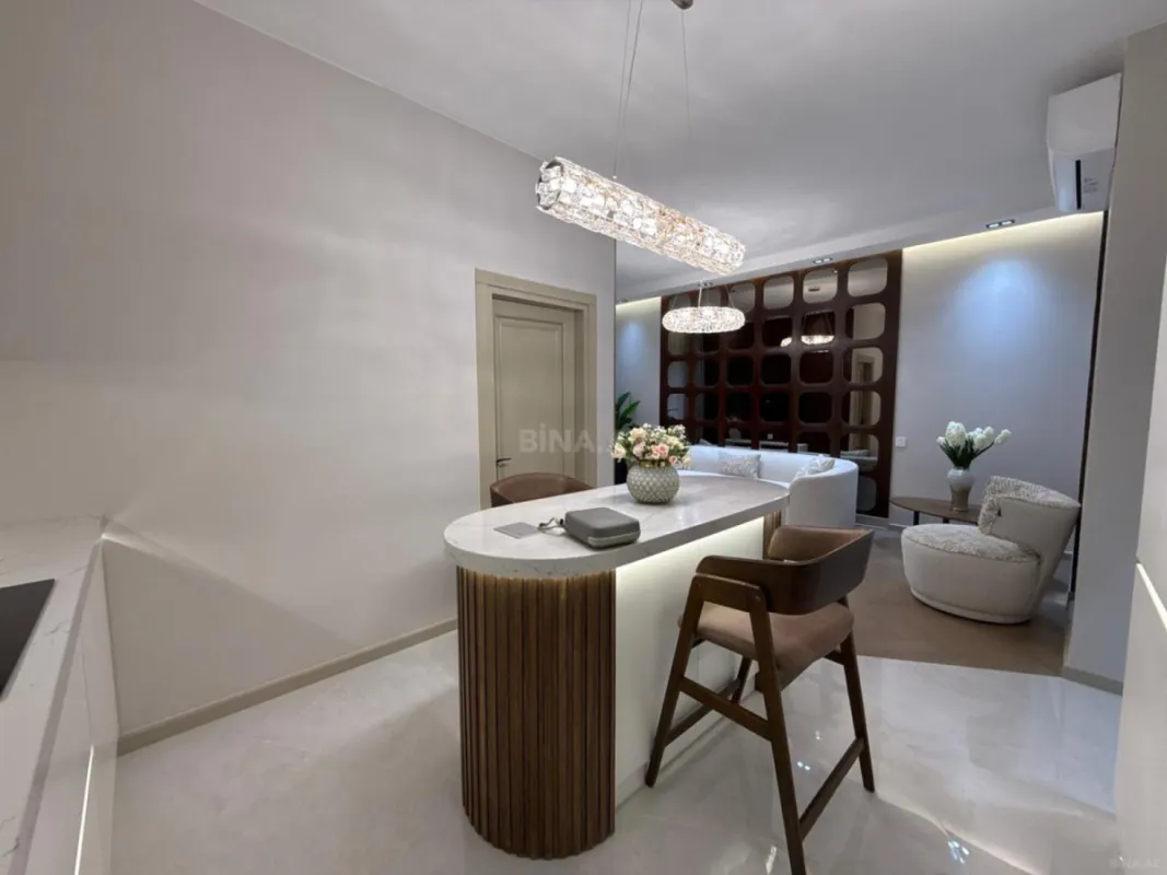 Satılır 2 otaqlı mənzil 68 m²