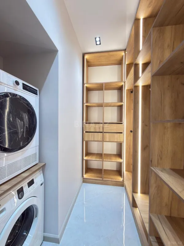 Satılır 2 otaqlı mənzil 68 m²