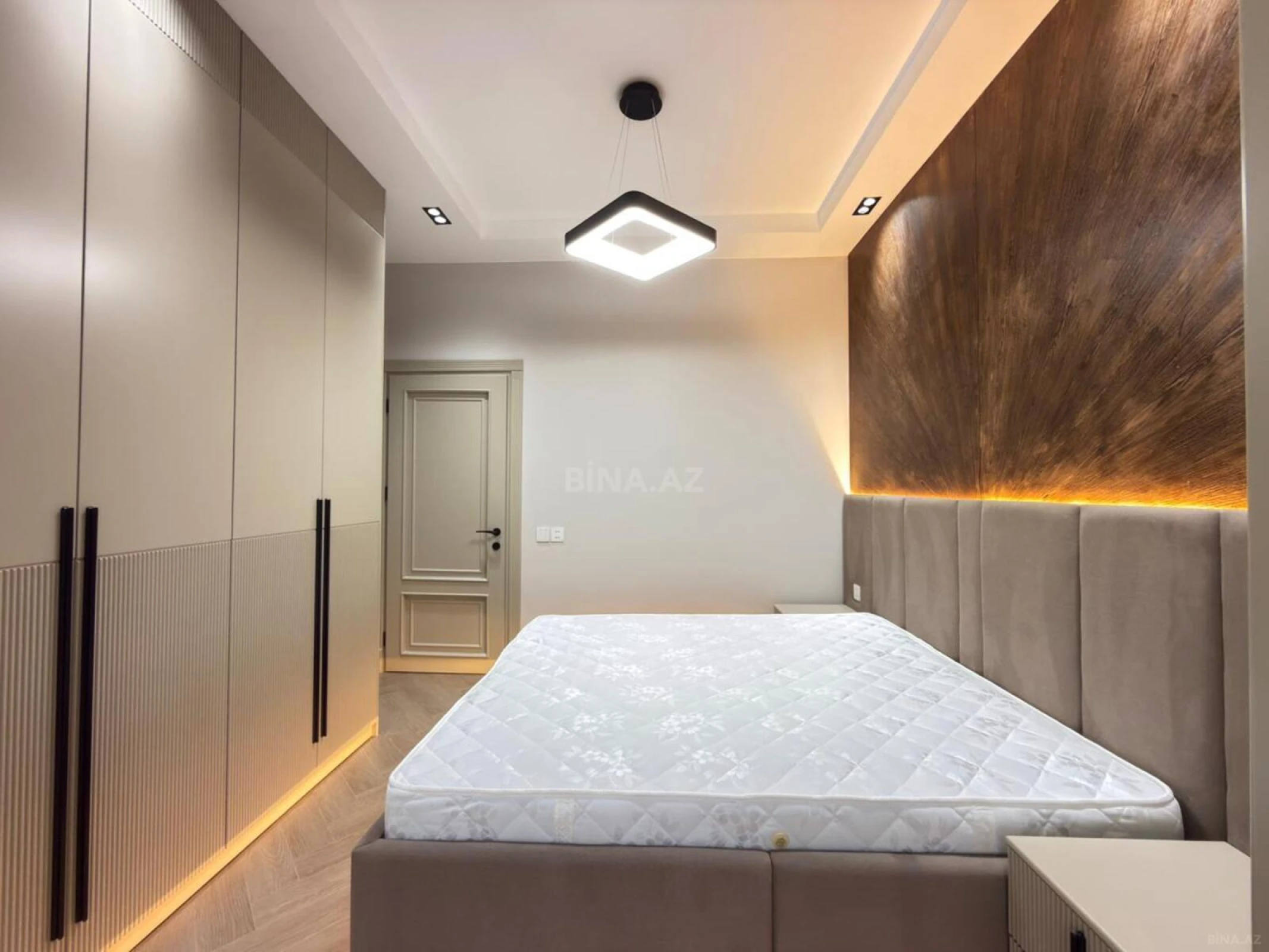 Satılır 2 otaqlı mənzil 68 m²
