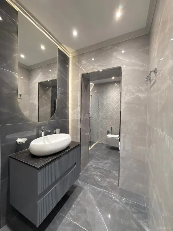 Satılır 2 otaqlı mənzil 68 m²