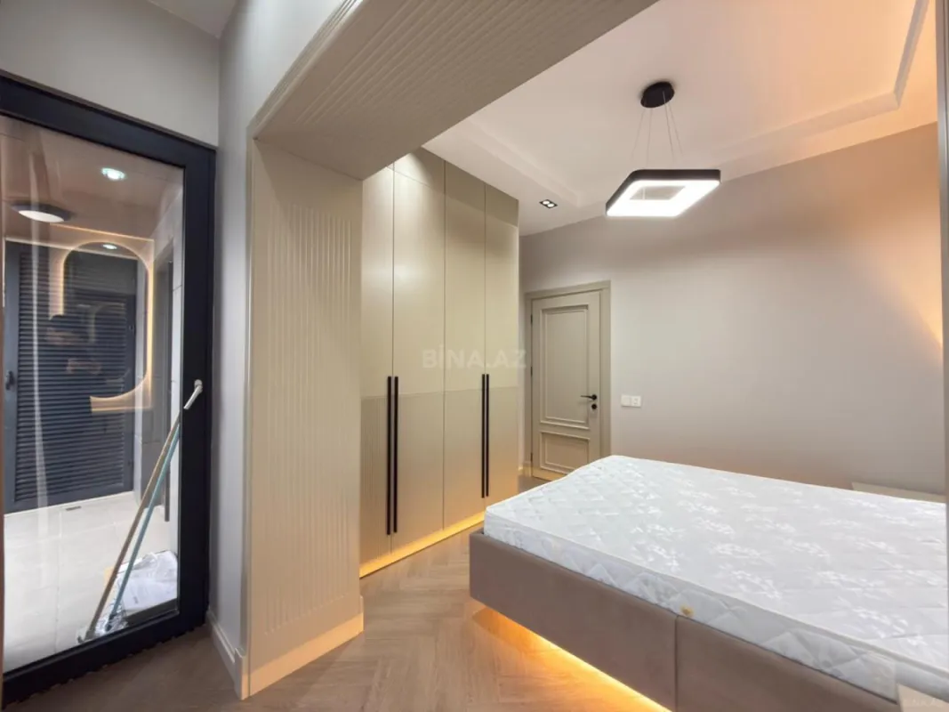 Satılır 2 otaqlı mənzil 68 m²