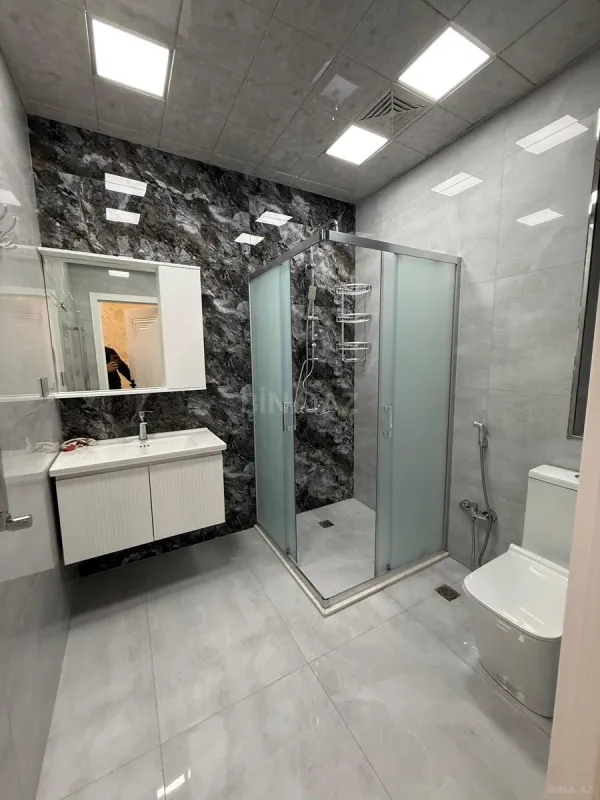 Satılır 3 otaqlı mənzil 116 m²