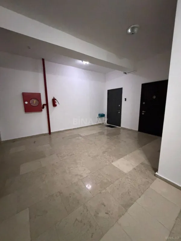 Kirayə verilir 2 otaqlı mənzil 82.5 m²