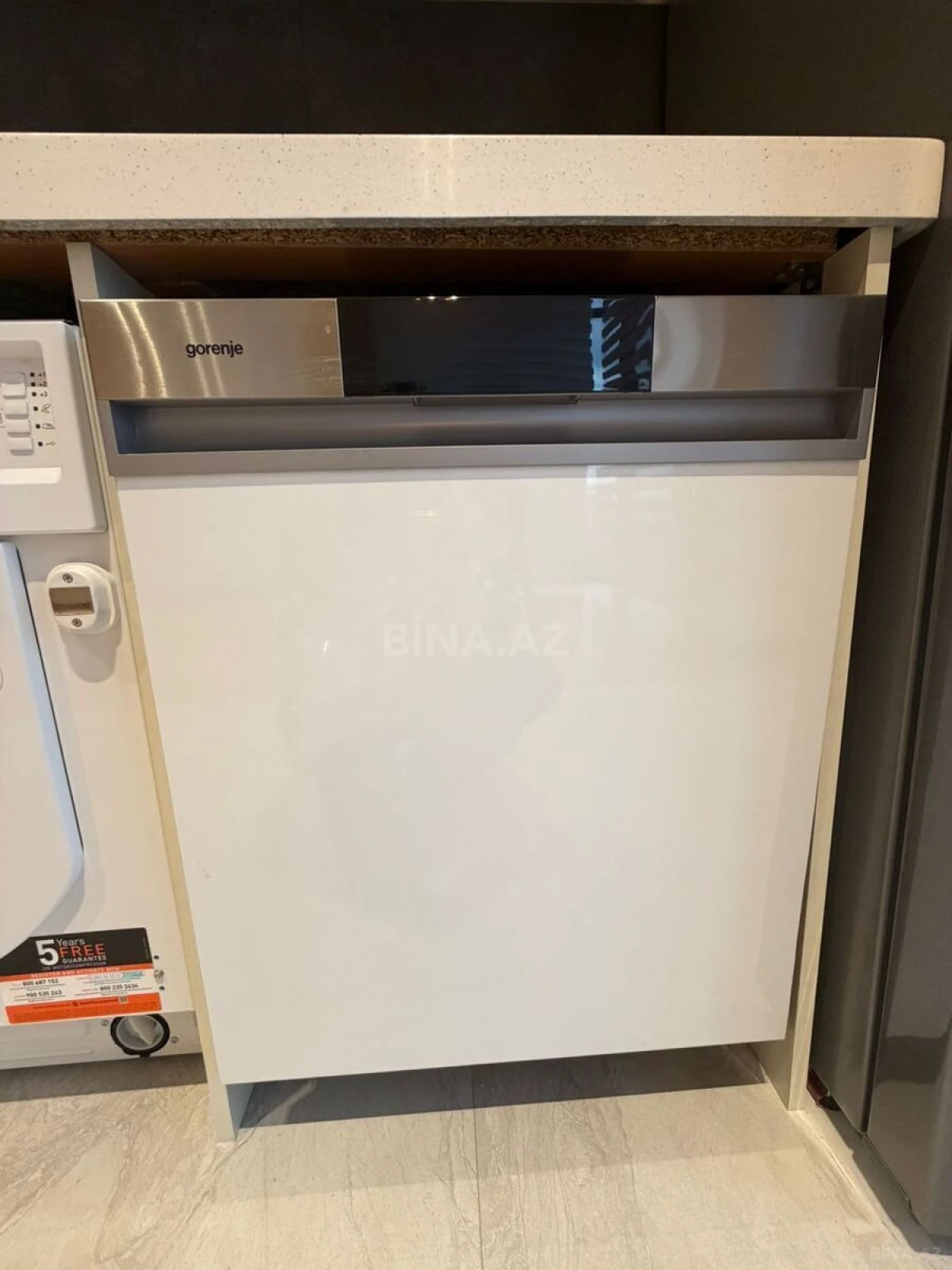 Kirayə verilir 2 otaqlı mənzil 82.5 m²