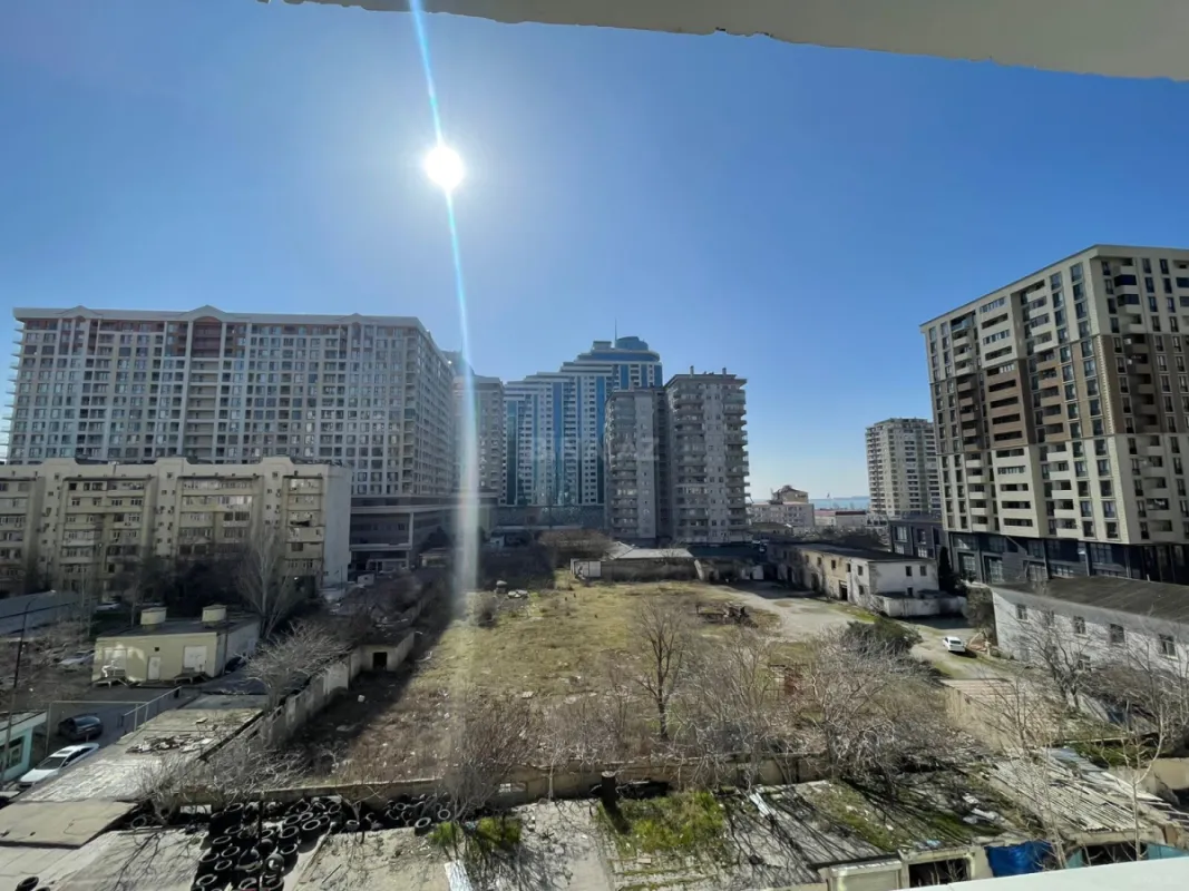 Kirayə verilir 4 otaqlı mənzil 100 m²