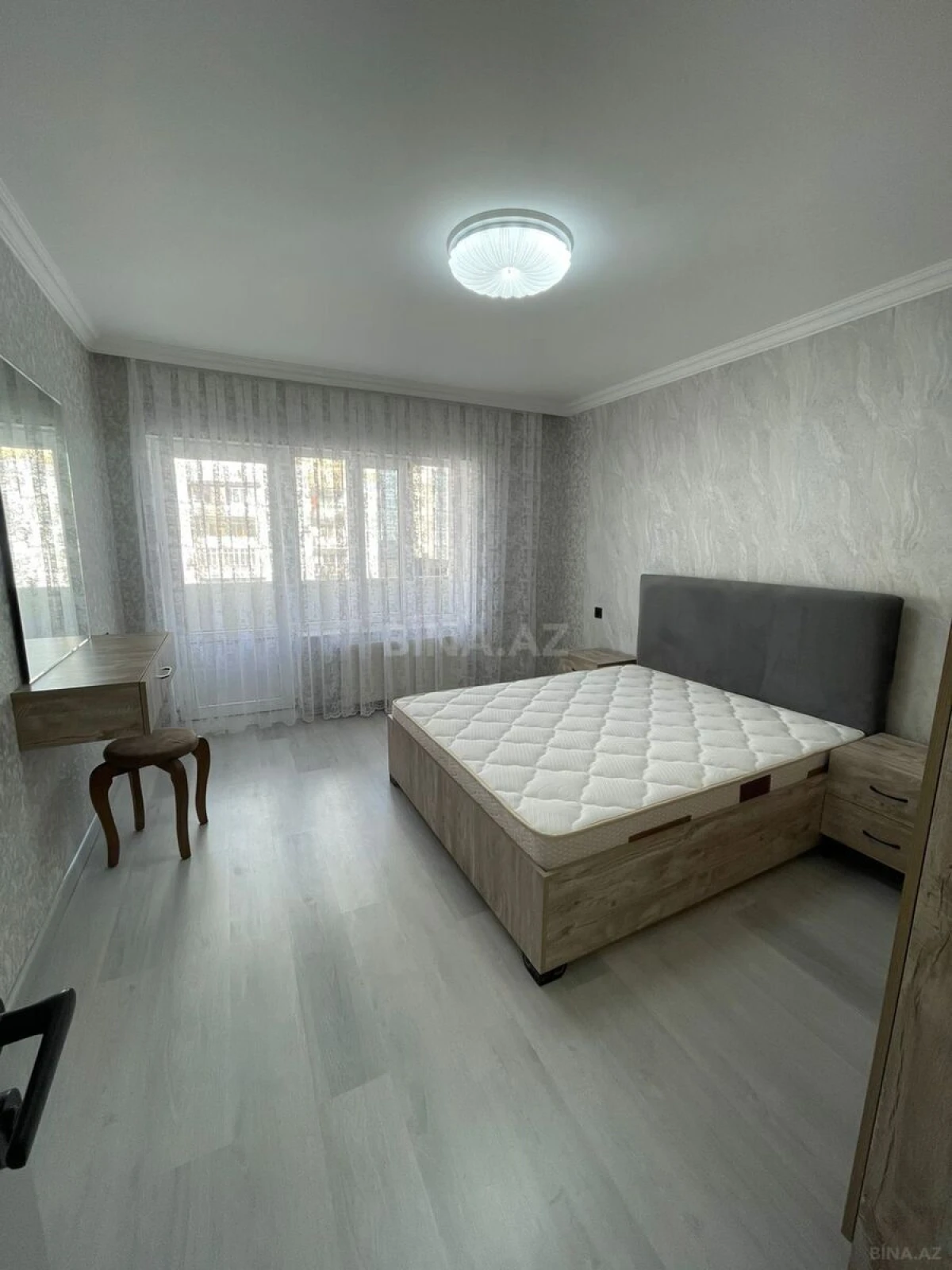 Kirayə verilir 4 otaqlı mənzil 100 m²