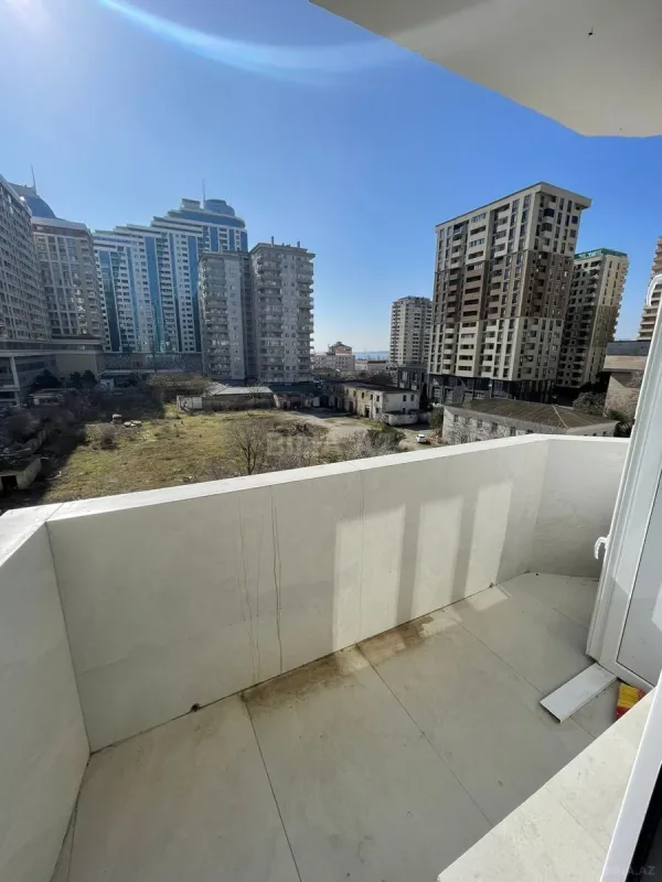Kirayə verilir 4 otaqlı mənzil 100 m²