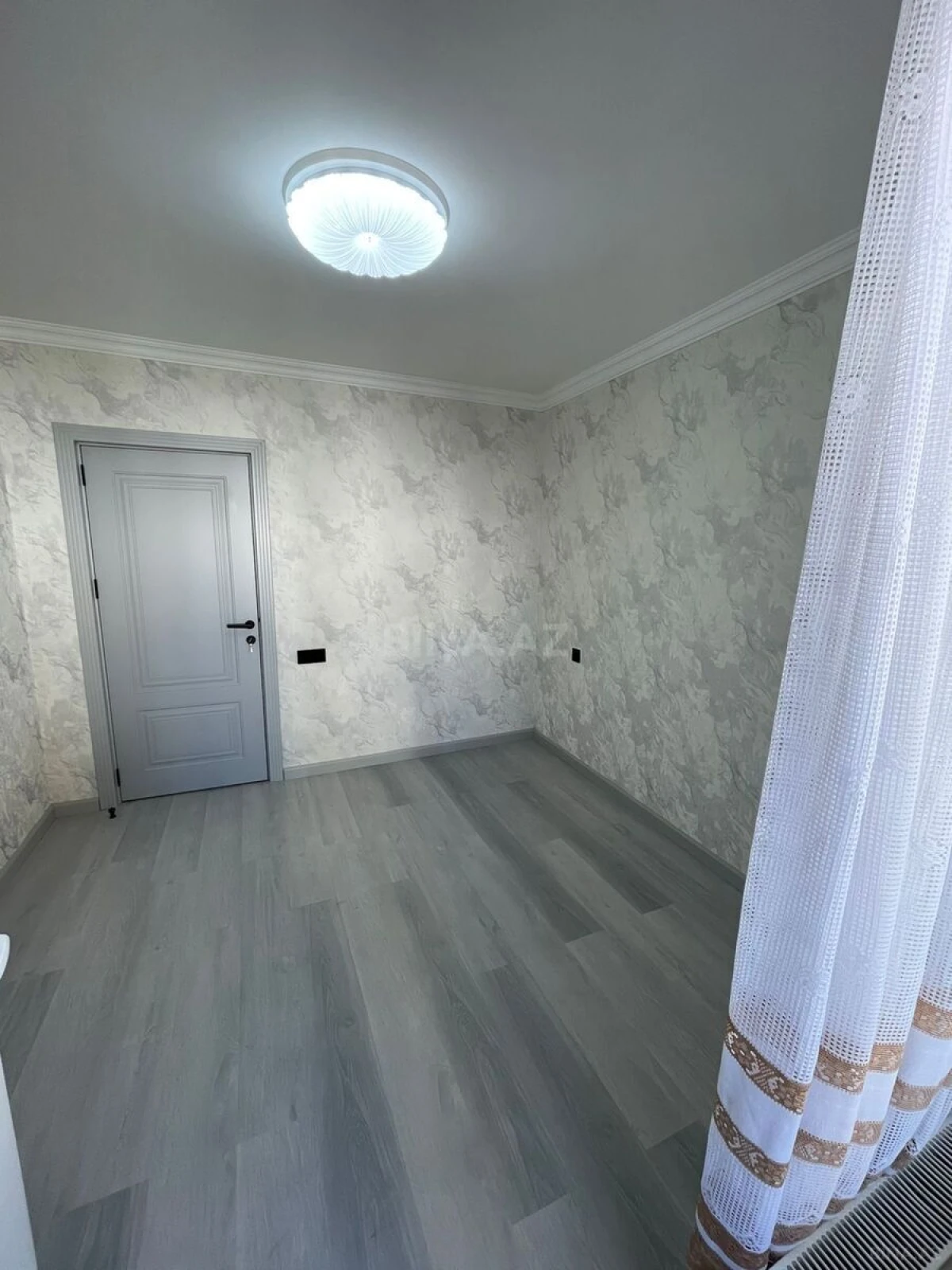 Kirayə verilir 4 otaqlı mənzil 100 m²