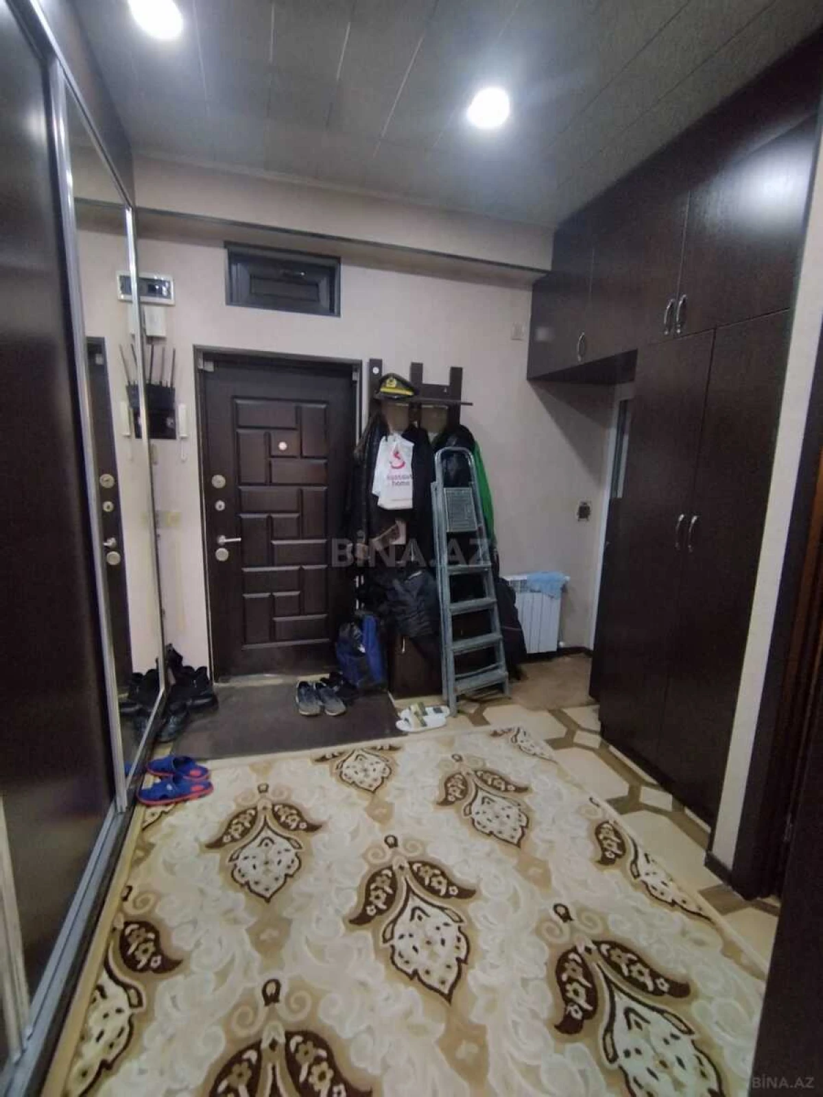 Satılır 2 otaqlı mənzil 64 m²