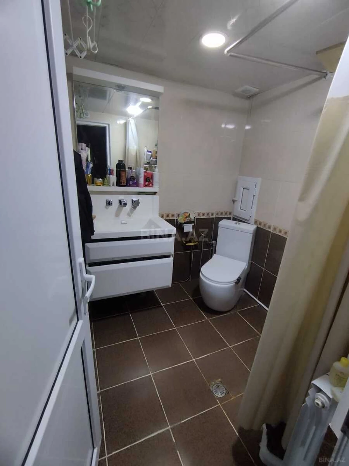 Satılır 2 otaqlı mənzil 64 m²