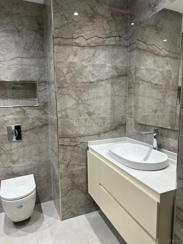 Satılır 3 otaqlı mənzil 105 m²