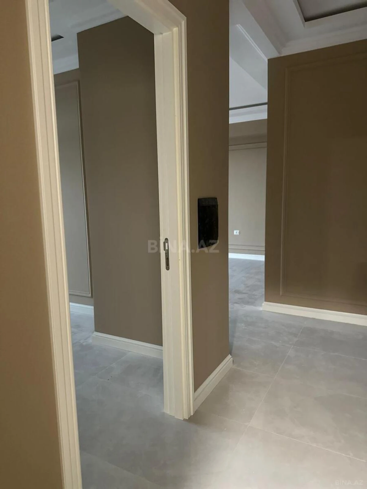 Satılır 3 otaqlı mənzil 105 m²