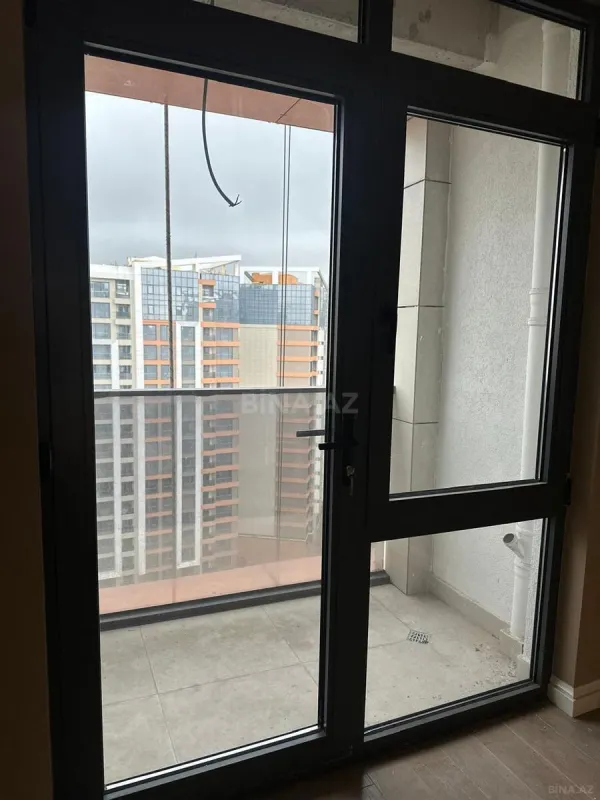 Satılır 3 otaqlı mənzil 105 m²