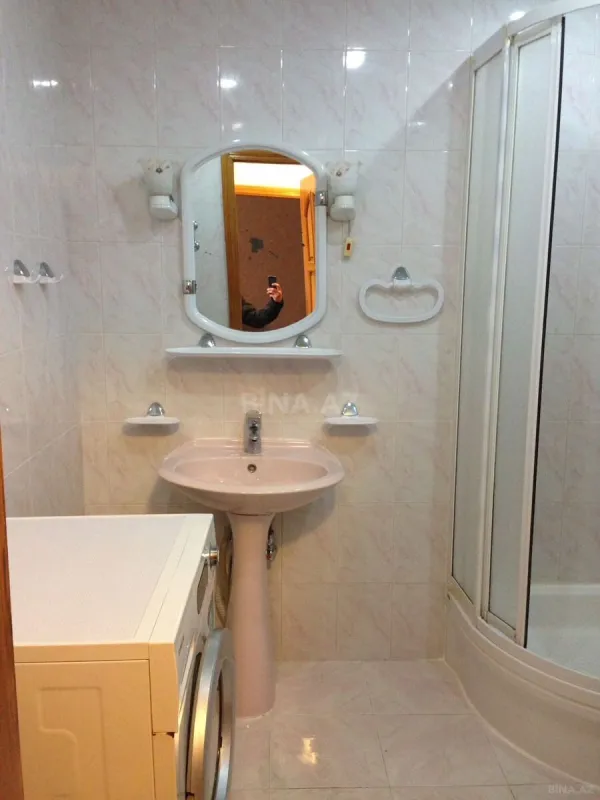 Kirayə verilir 1 otaqlı mənzil 45 m²