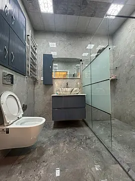 Kirayə verilir 2 otaqlı mənzil 106 m²