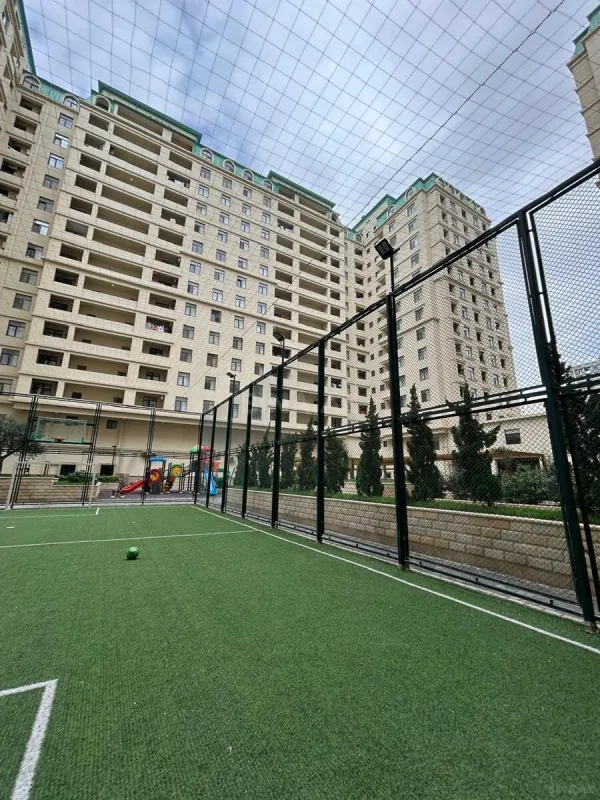 Satılır 3 otaqlı mənzil 116 m²