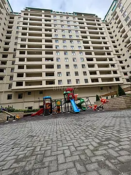 Satılır 3 otaqlı mənzil 116 m²