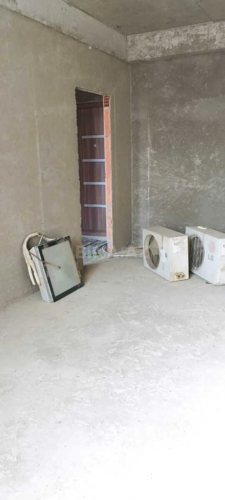 Satılır 1 otaqlı mənzil 47 m²