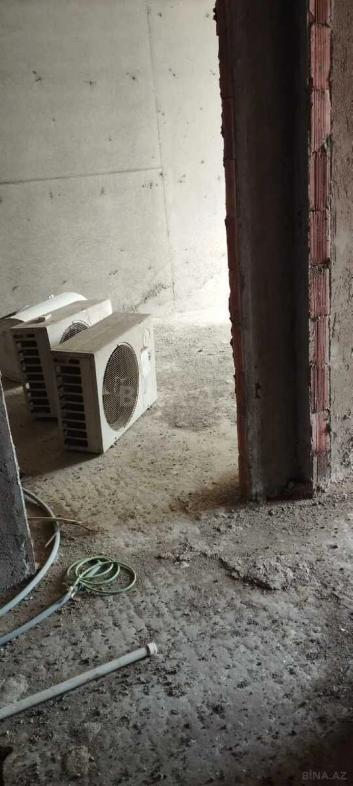 Satılır 1 otaqlı mənzil 47 m²