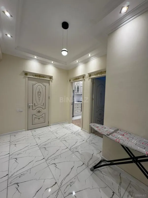 Kirayə verilir 2 otaqlı mənzil 70 m²