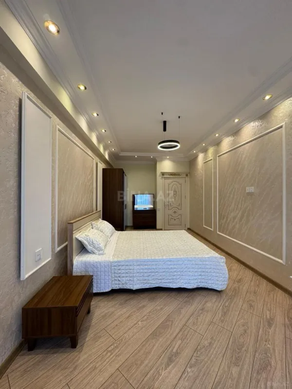 Kirayə verilir 2 otaqlı mənzil 70 m²