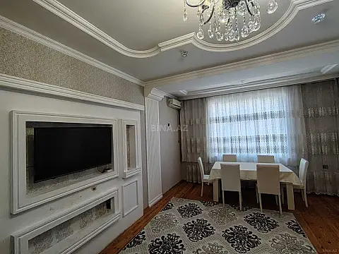 Kirayə verilir 3 otaqlı mənzil 123 m²