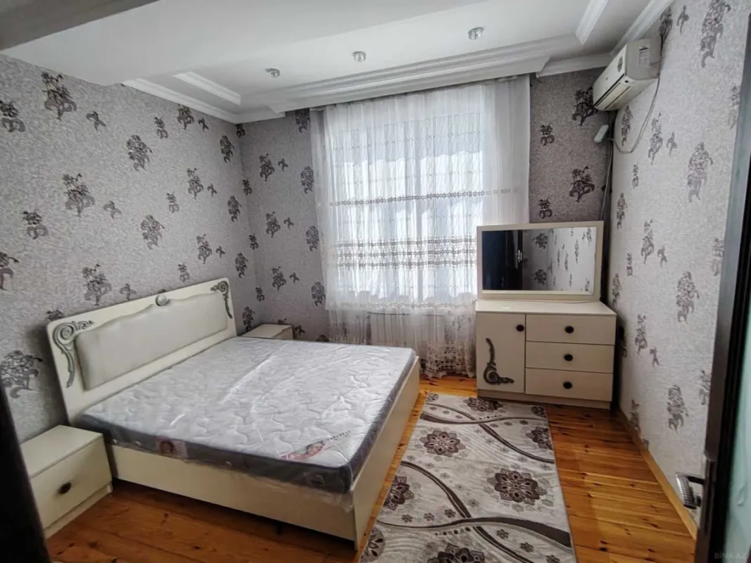Kirayə verilir 3 otaqlı mənzil 123 m²