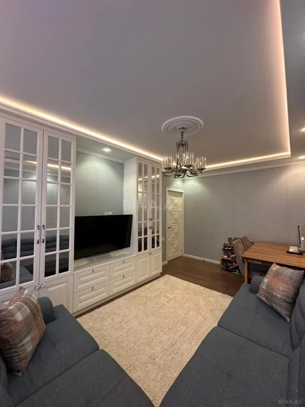 Satılır 2 otaqlı mənzil 65 m²
