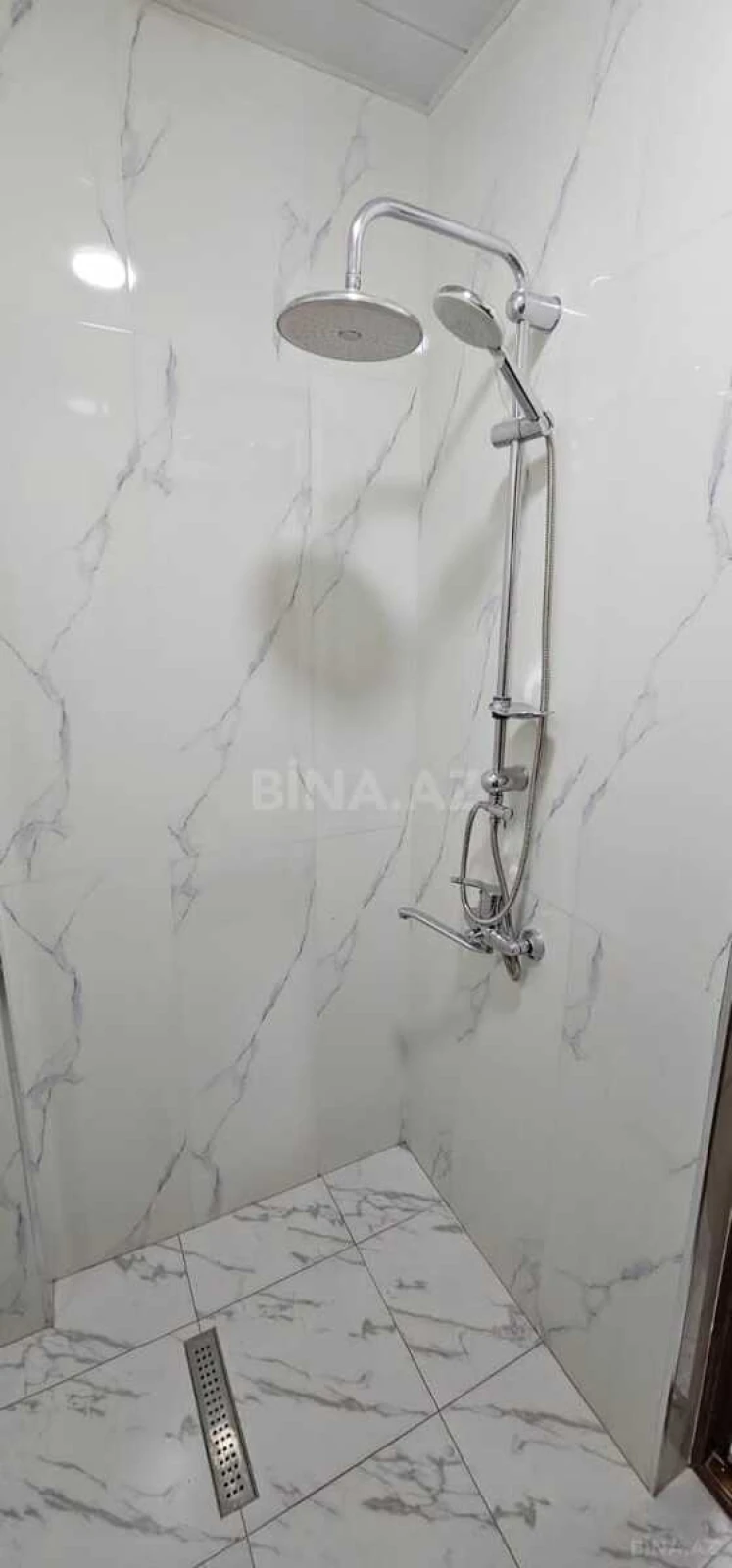 Satılır 3 otaqlı mənzil 106 m²