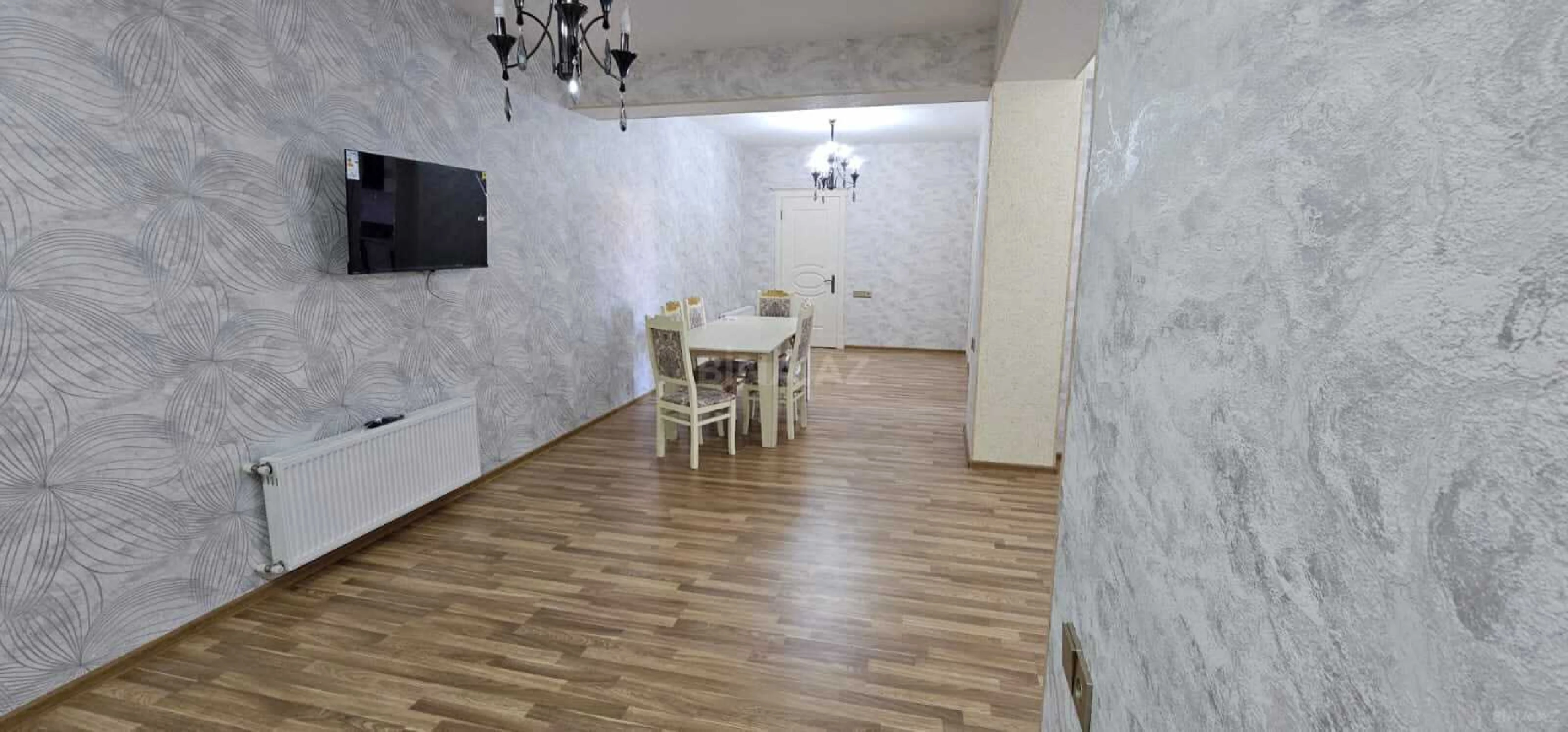 Satılır 3 otaqlı mənzil 106 m²