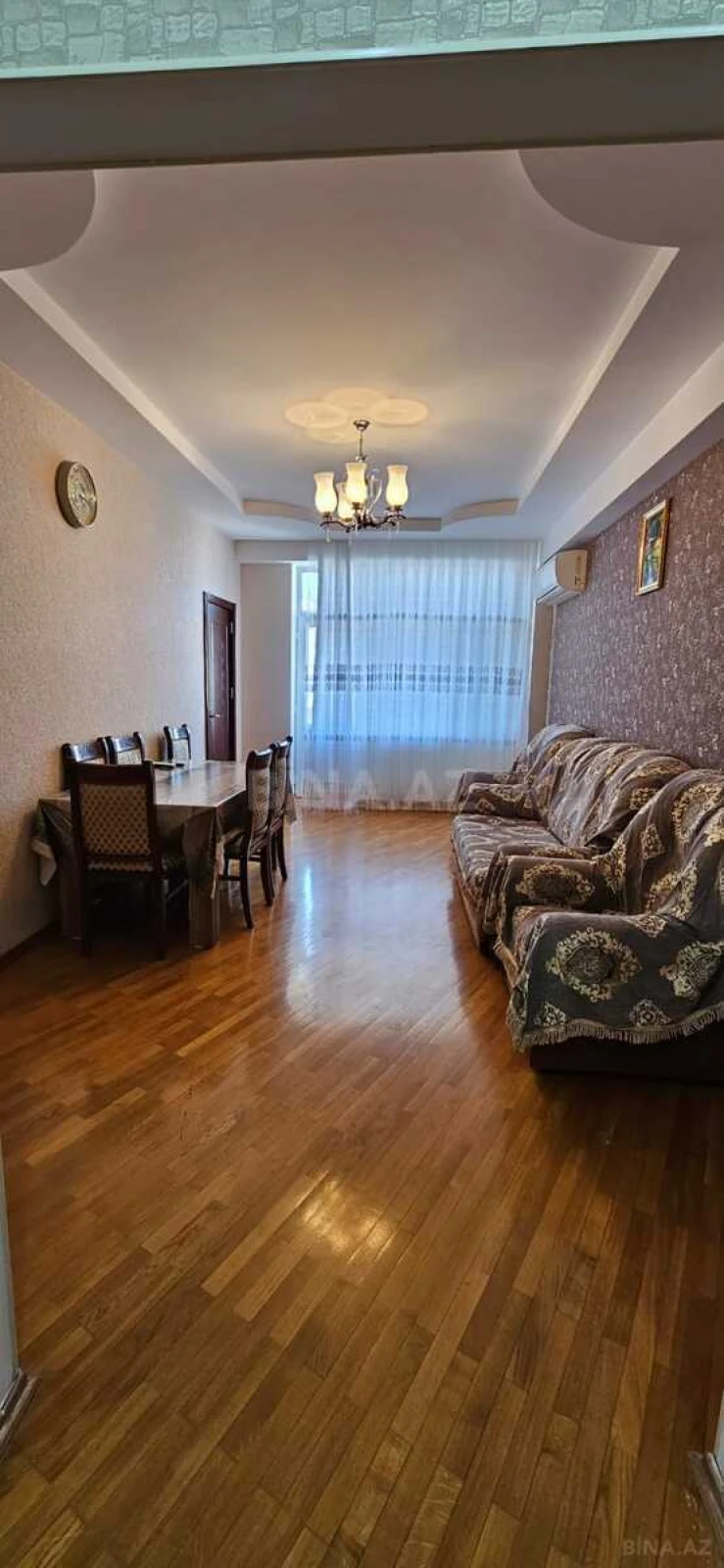 Kirayə verilir 2 otaqlı mənzil 90 m²
