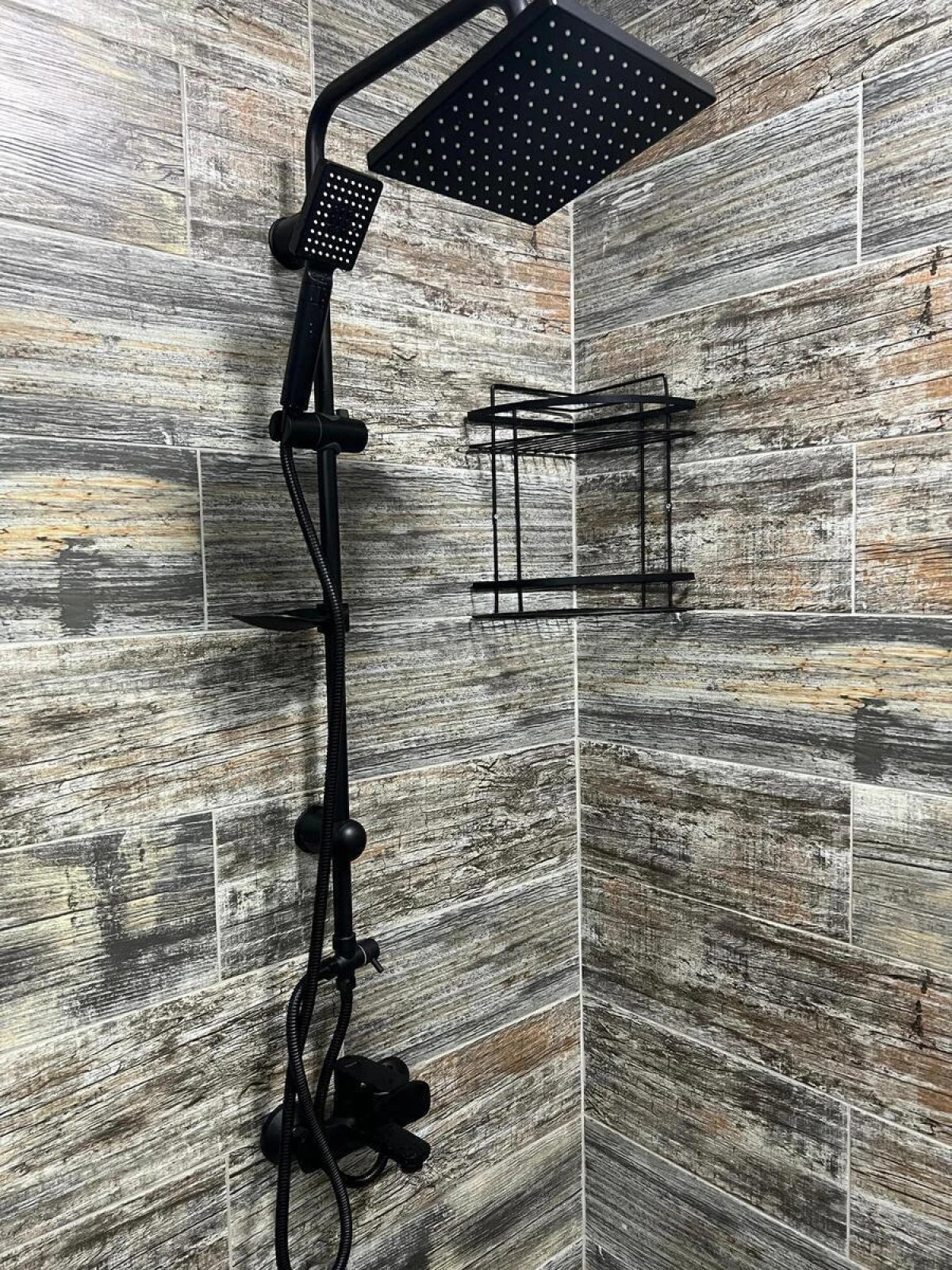 Kirayə verilir 4 otaqlı mənzil 140 m²