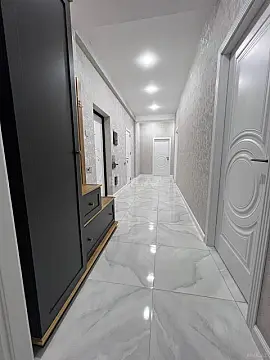 Kirayə verilir 4 otaqlı mənzil 140 m²