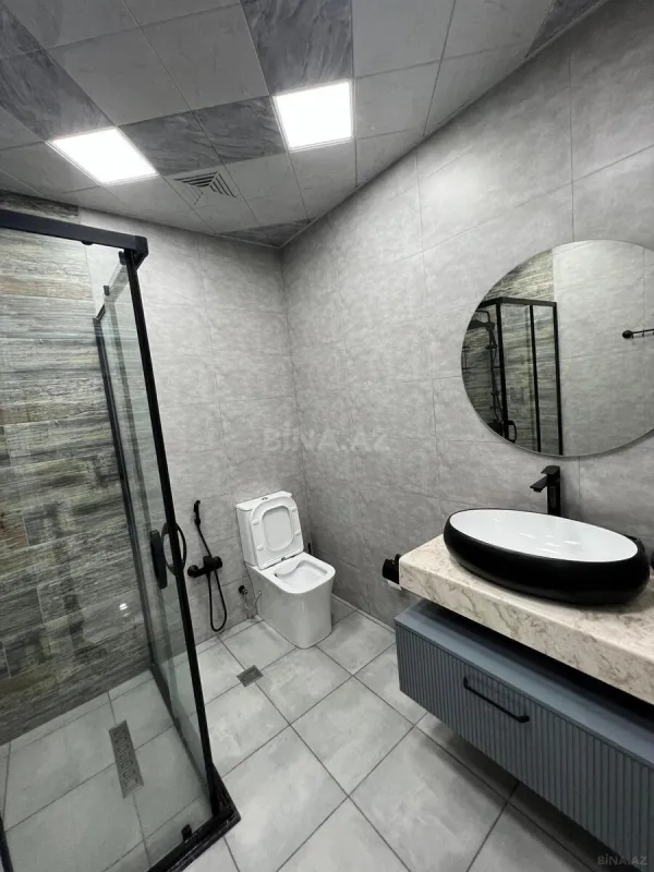 Kirayə verilir 4 otaqlı mənzil 140 m²