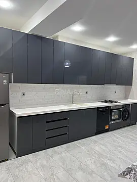 Kirayə verilir 4 otaqlı mənzil 140 m²