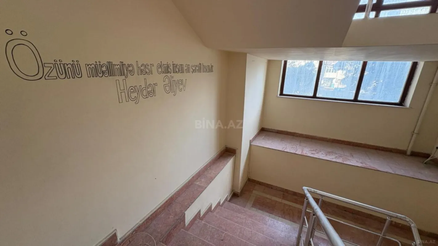 Kirayə verilir 16 otaqlı ofis 500 m²