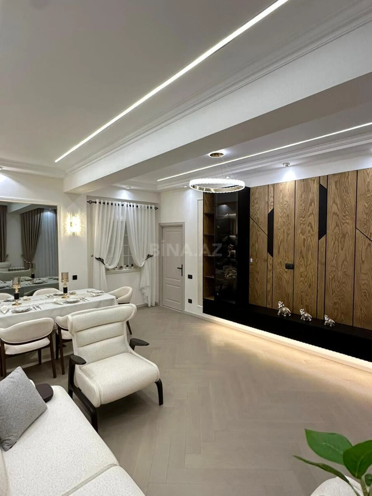 Satılır 3 otaqlı mənzil 104 m²