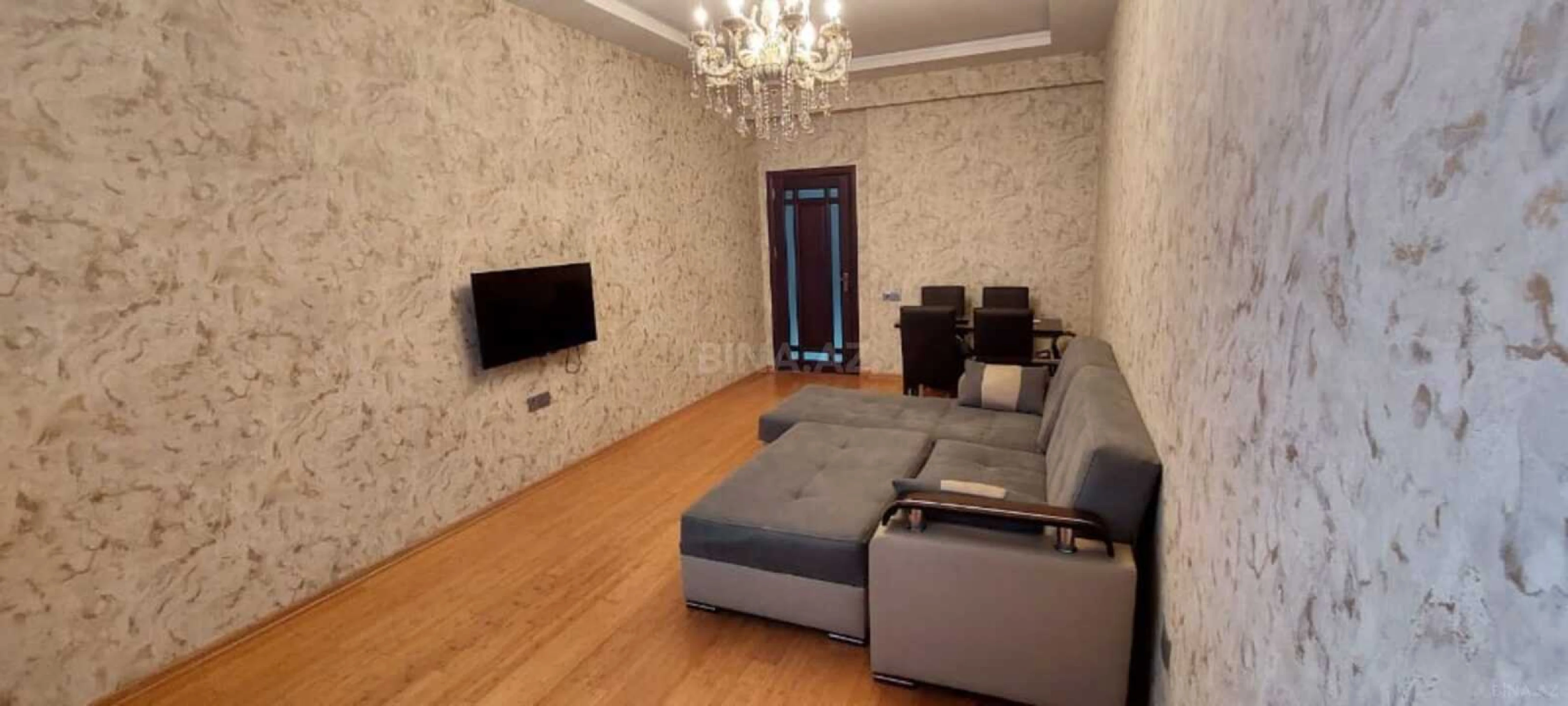 Kirayə verilir 2 otaqlı mənzil 60 m²