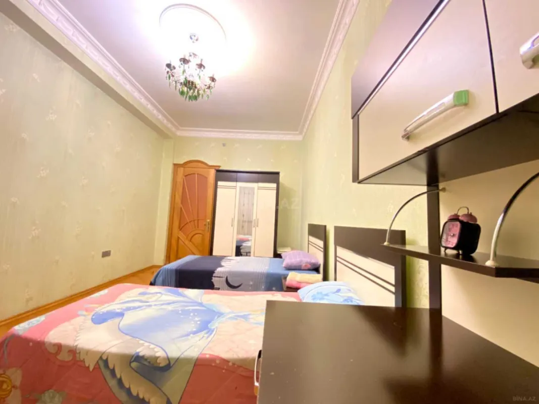 Kirayə verilir 3 otaqlı mənzil 160 m²