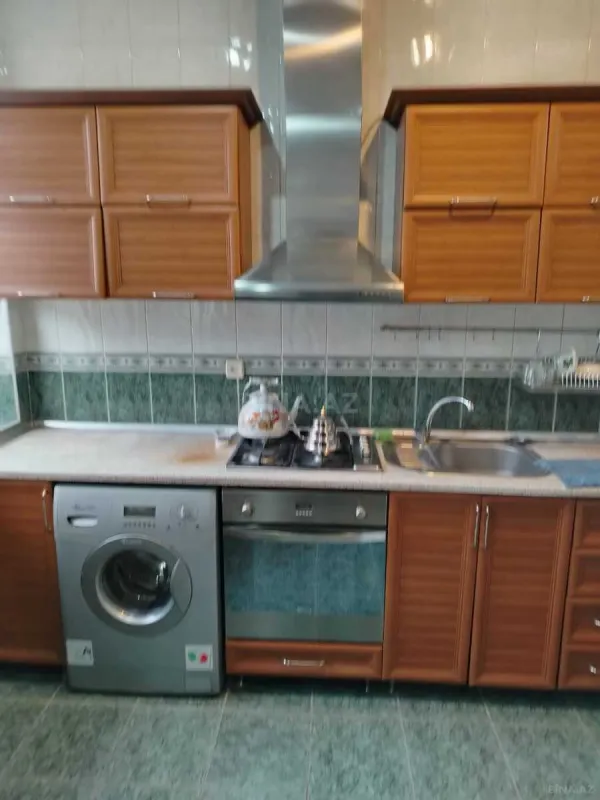 Kirayə verilir 2 otaqlı mənzil 75 m²