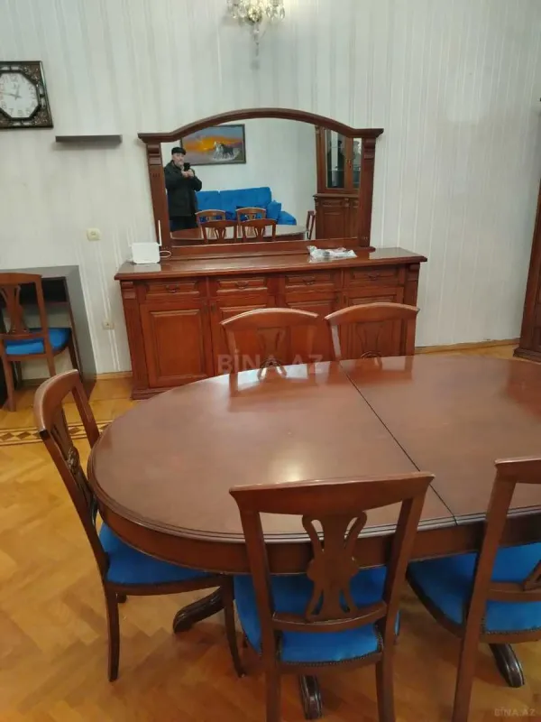 Kirayə verilir 2 otaqlı mənzil 75 m²